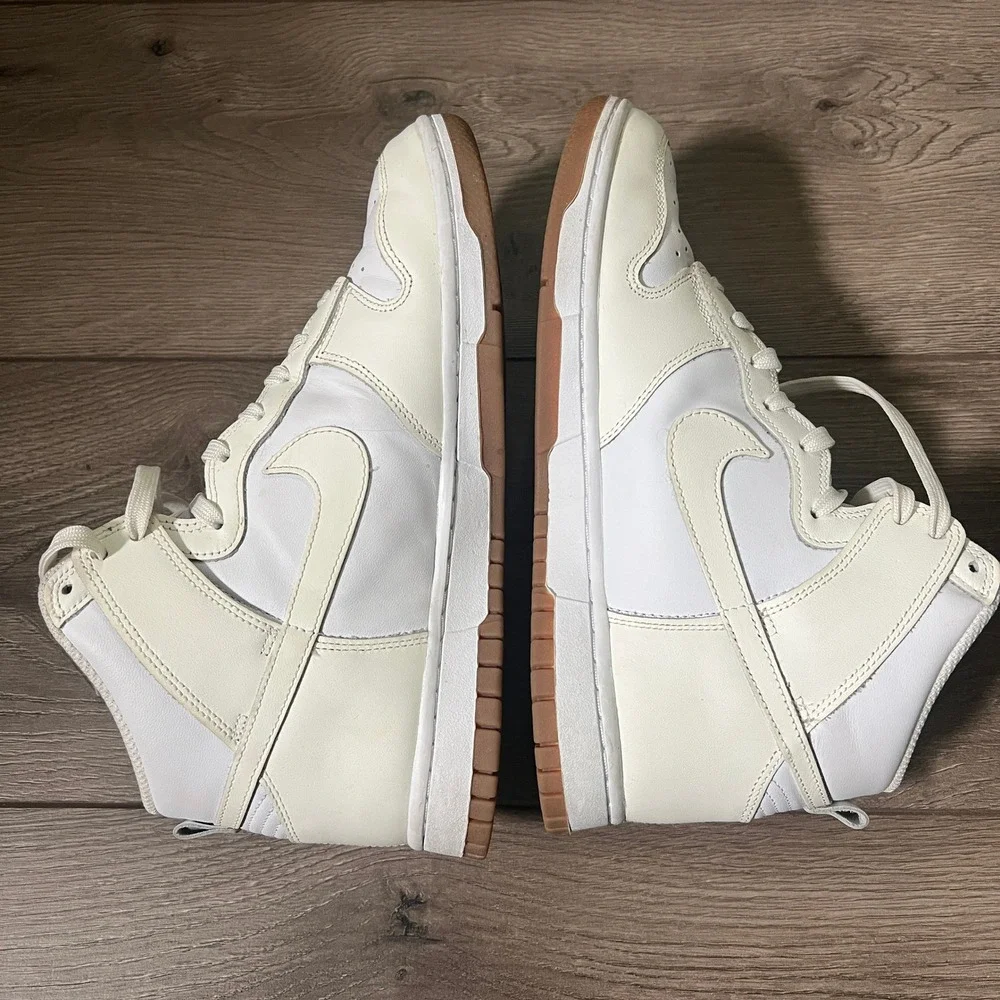 Nike Dunk High Sail Gum Women's‎ Size 9.5 Mens 8 Two Tone White Cream